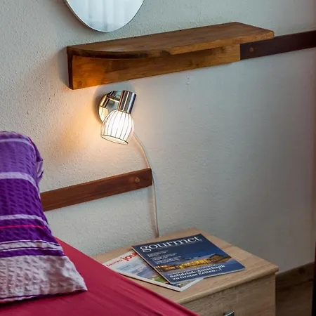 Du Pont 게스트하우스 3*